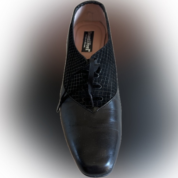 Lace front. Stylish work shoe. Comfy boot look - Picture 2 of 2